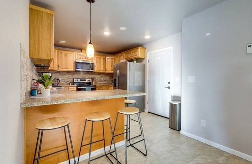 Fairbanks Casa | Single story townhouse in quiet neighborhood w fast access to main attractions!