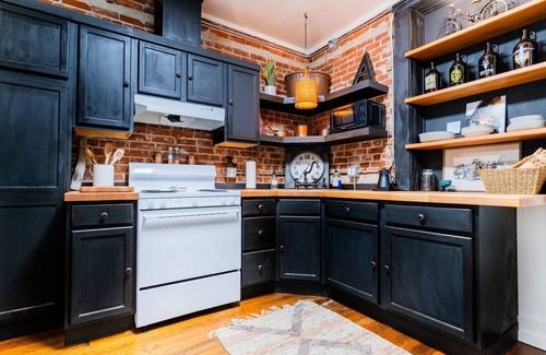 Auburn Apartamento | Loft / apartamento recientemente renovado de 1889 ubicado en el centro histórico de Auburn