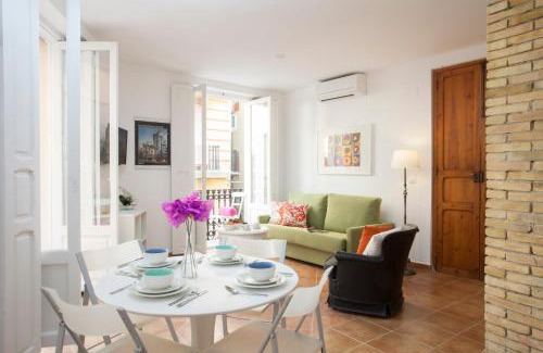 Barrio del Carmen Apartamento | SingularStays Roteros