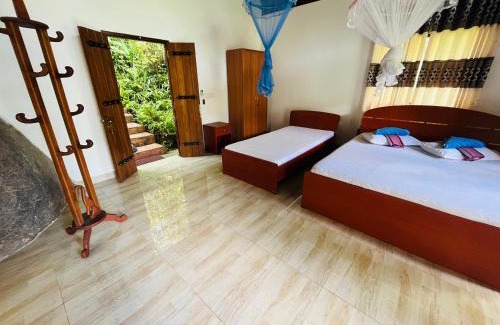 Deniyaya Casa | Sinharaja Rest