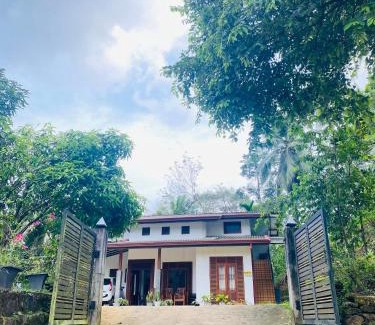 Nelluwa Casa | Sinharaja River Face holiday