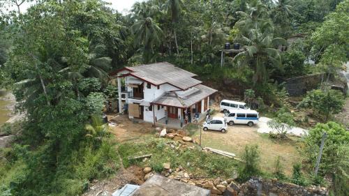 Nelluwa Casa | Sinharaja River Face holiday