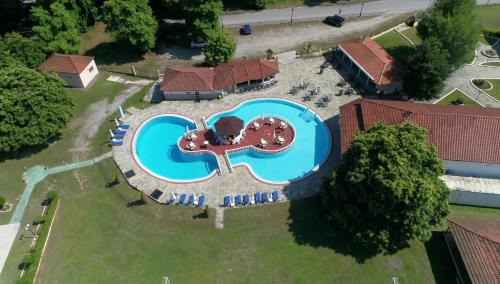 Paralia Skotinis Apartamento | Sintrivanis Resort Beach