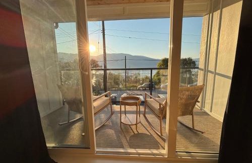 Central Okanagan Casa | Sip and Stay Lakeside