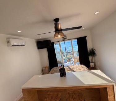 Central Okanagan Casa | Sip and Stay Lakeside