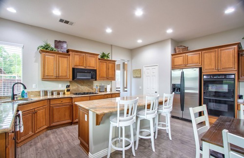 Temecula Casa | Sip and Swim Just Minutes From Temecula's Wine Country