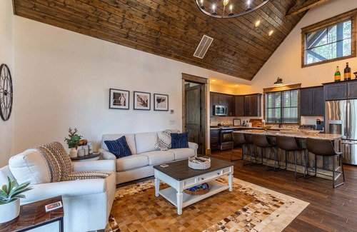 Elk Park Casa | Sip Sip Hooray at Eagles Nest - Beautiful views, near Eagles Nest Winery, fire pit!