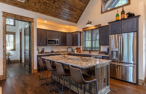 Elk Park Casa | Sip Sip Hooray at Eagles Nest - Beautiful views, near Eagles Nest Winery, fire pit!