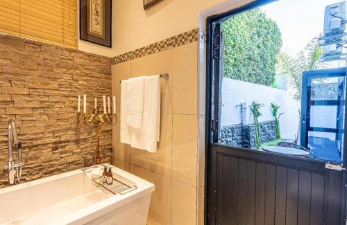 Napier Casa | Sir Napier Boutique Guest House