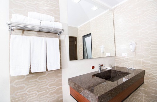 Santa Cruz Hotel | Sirari Suites Hotel
