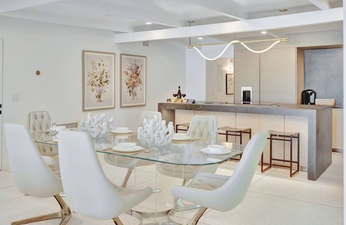 Summerland Key Casa | Sirena Key | Luxury Oceanfront Estate, Pool, Guest Cottage, Dock, 30min to Key West