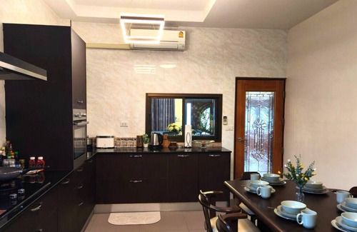Nong Hoi Casa | Siri House | Private house, quiet, Chiang Mai city