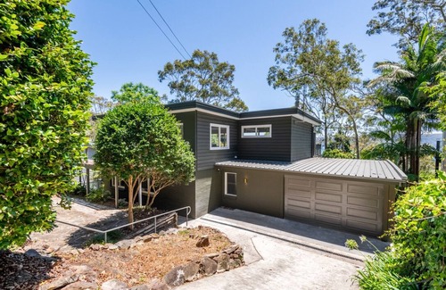 Avalon Beach Casa | Sirius above Clareville Beach