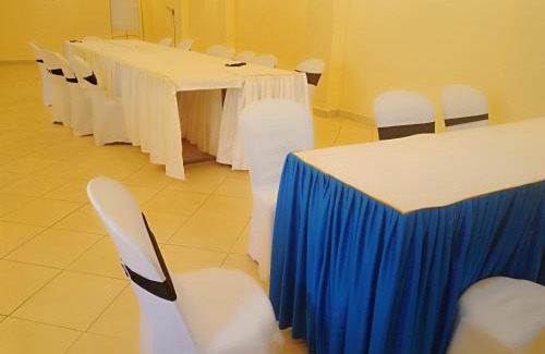 Kimana Cama Y Desayuno | Sironosim Garden Hotel Ltd