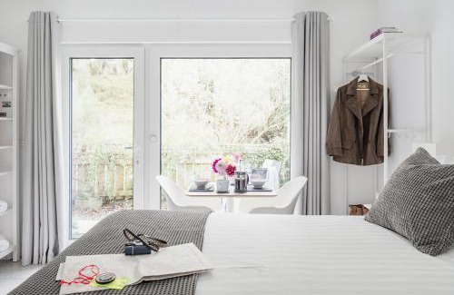 Alvie Casa | Siskin Guest Suite