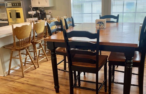 Ellisville Casa | Sister Charm Close to downtown!