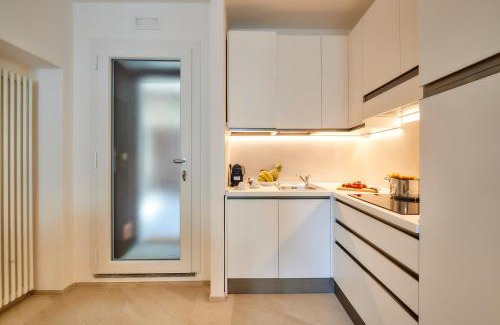 Fiumelatte Apartamento | SISTERS' HOUSE