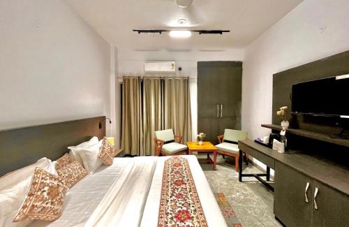 Haridwar Hotel | Sitara Stays Aura Residency