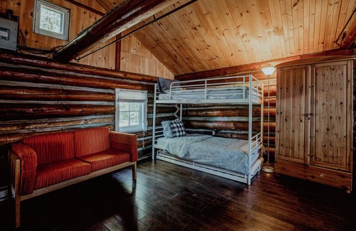 Whitestone Cabina | Site #60 | Log Cabin