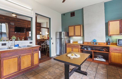Mid-City Cama Y Desayuno | Site 61 Guesthouse