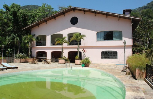Maranduba Casa | Sitio Araribá, lujo y confort en el Bosque Atlántico, cerca del mar.