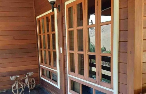 Itapeva Casa | Site with a wooden house in the south of Minas, 120 km from São Paulo