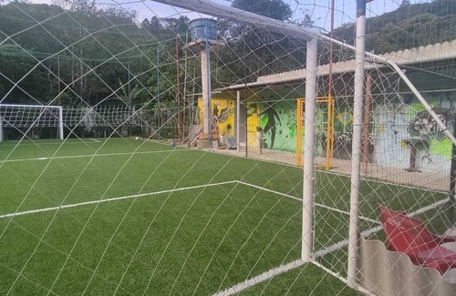 Santos Casa | Sitio com fácil acesso as praias do Guarujá