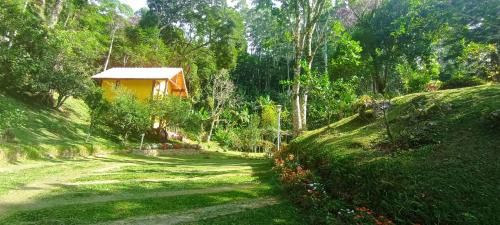 Sao Pedro da Serra Casa | Sitio Recanto da Paz Chalés - casa e chalé para temporada