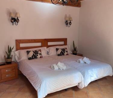 Cabanes Casa | Sitjar Casa Rural