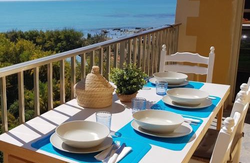 Caucana-finaiti-casuzze-finaiti Nord Apartamento | Sitting on the beach