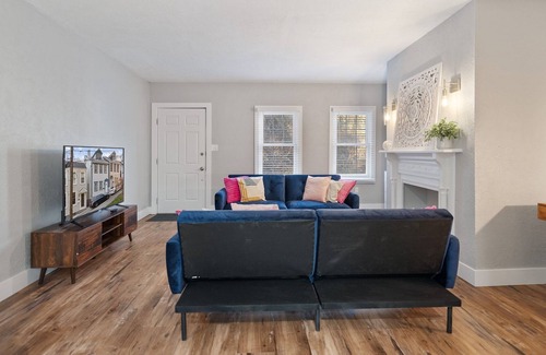 South Side Slopes Casa | Situated just 1.4 miles away from Pittsburgh’s buzzing downtown.