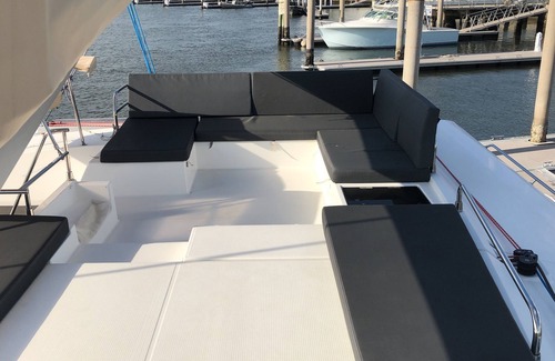 Edgewater Alquiler De Eote | Six bedroom 2020 Fountaine Pajot catamaran