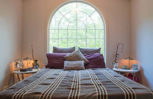 Somersworth Casa | Six-Bedroom Family Retreat