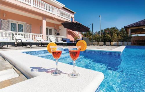 Bibinje Casa | Six-Bedroom Holiday Home In Bibinje