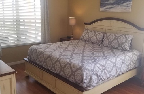 Davenport Complejo | Six bedroom villa in gated community with clubhouse.