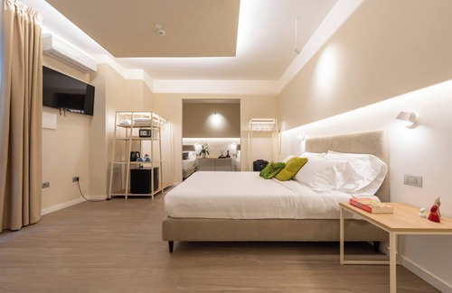Pozzuoli Cama Y Desayuno | Six Luxury Room