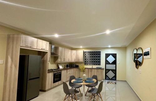 Athlone Apartamento | Six64 on Kingsway A3 2 bed