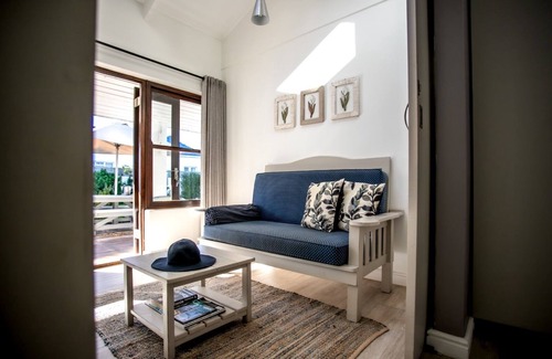 Westcliff Casa | Sixteen Guest House on Main
