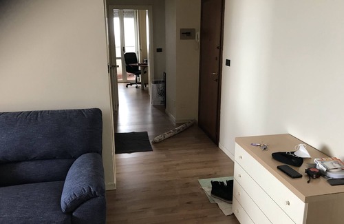 Bicocca Apartamento | Sixteenth floor apartment, panoramic view, Bicocca area