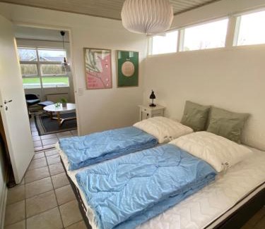 Skovmose Casa | Skønt sommerhus nær dejlig strand og natur i Skovby på Sydals