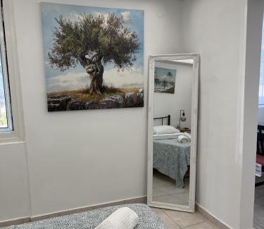 Thessaloniki Apartamento | SKG Retreat Emerald - 5min from Metro & Seafront