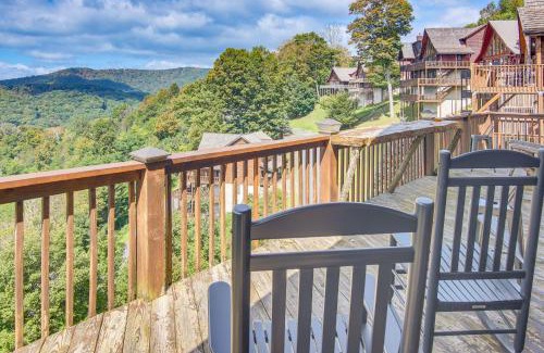 Wolf Laurel Casa | Ski and Hike Mars Hill Mountaintop Cabin with Views