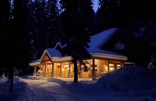 Tamarack Resort Casa | Ski, Boat, Bike, Hike! All-Season Mountain Access- Cozy Tamarack Timberhaus.
