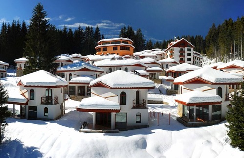 Lyaskovo Chalet De Esquí | Asequible vacaciones Ski Chalet. Pueblo tranquilo en un bosque cerca de Pamporovo