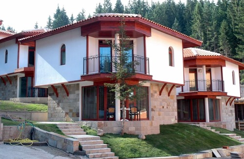 Lyaskovo Chalet De Esquí | Asequible vacaciones Ski Chalet. Pueblo tranquilo en un bosque cerca de Pamporovo