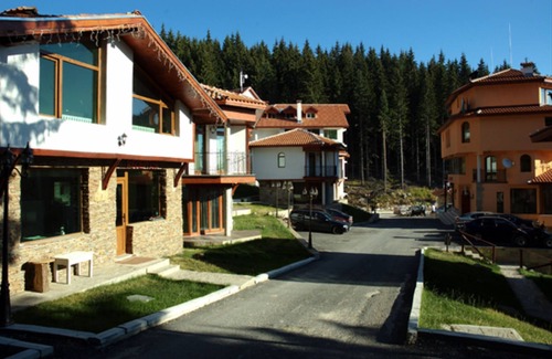 Lyaskovo Chalet De Esquí | Asequible vacaciones Ski Chalet. Pueblo tranquilo en un bosque cerca de Pamporovo