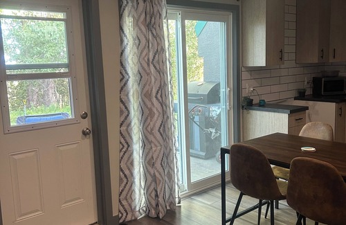 East Kootenay Condominio | Ski, golf, hike or bike right outside your door if you like!