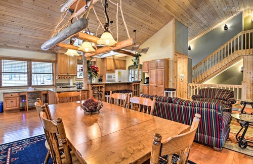 Bellaire Cabaña | Ski & Golf: Northern Retreat w/ Game Room!