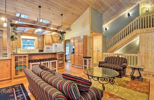 Bellaire Cabaña | Ski & Golf: Northern Retreat w/ Game Room!