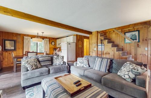 West Dover Casa | Ski Haus Retreat - Unit A